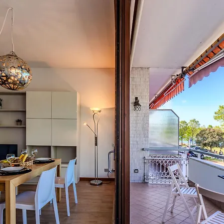 Apartament Attilio Front View By Interhome Ispra