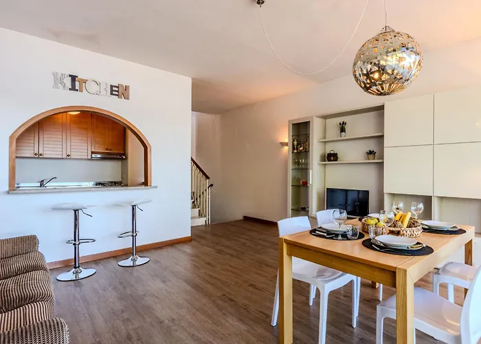 Apartamento Attilio Front View By Interhome Ispra