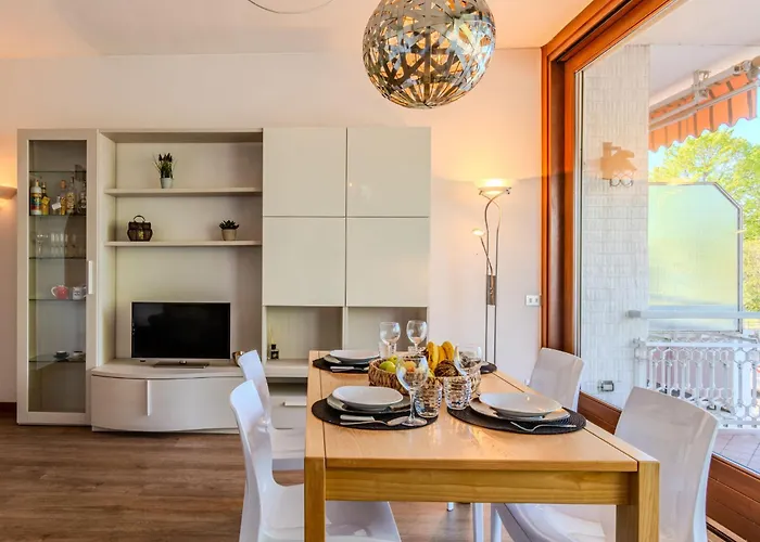Attilio Front View By Interhome Apartamento