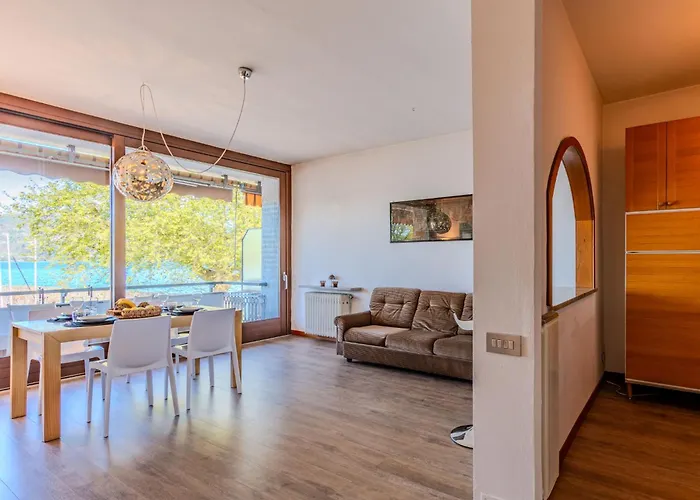 Apartamento Attilio Front View By Interhome